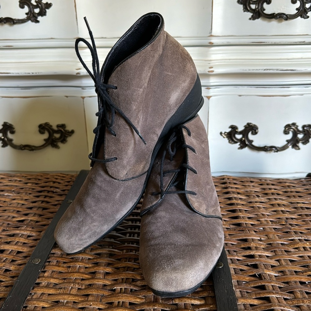 Munro Kara Booties